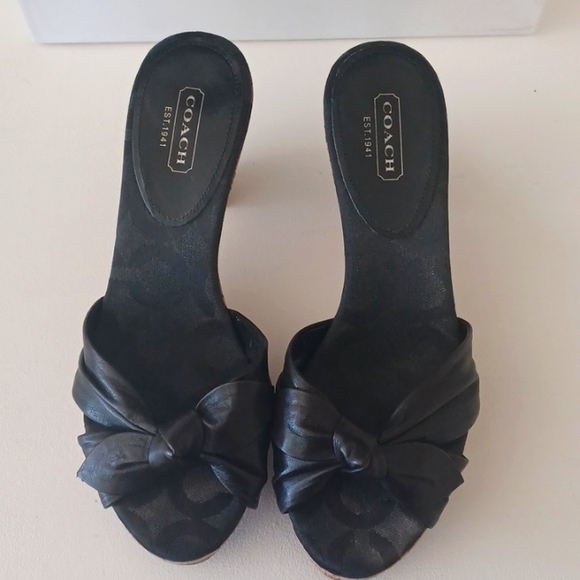 Size 6 black Coach shoes - Picture 2 of 6